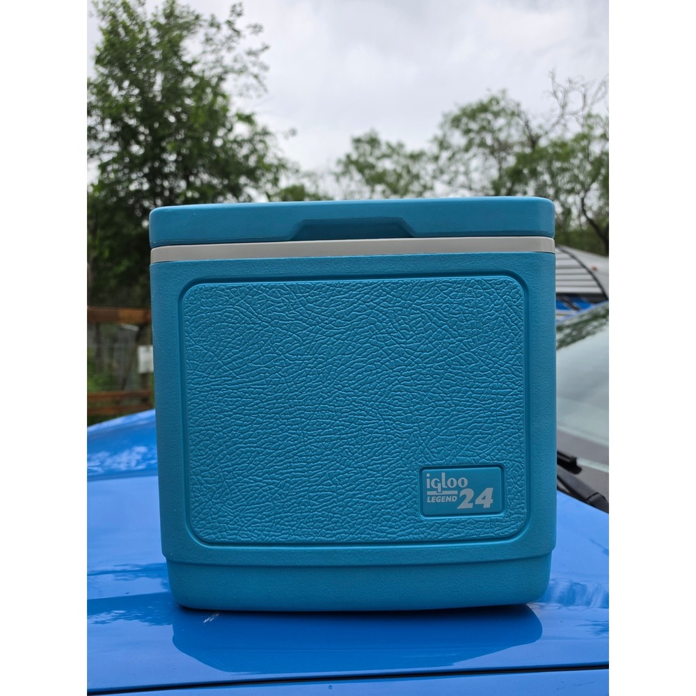 Vintage Igloo Legend 24 Cooler Turquoise Blue Hardside Made in USA 1988